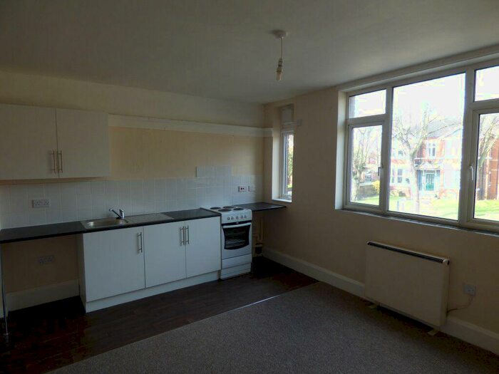 1 Bedroom Flat To Rent In Derby Road, Long Eaton, NG10