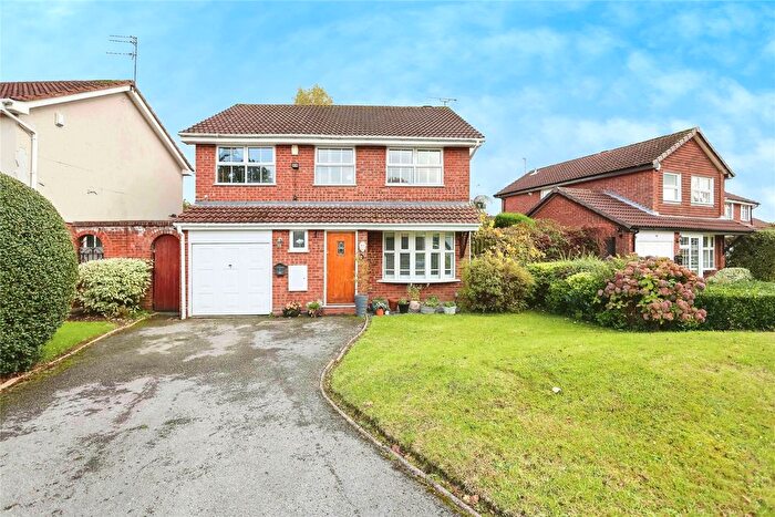 4 Bedroom Detached House For Sale In Heycott Grove, Birmingham, Worcestershire, B38