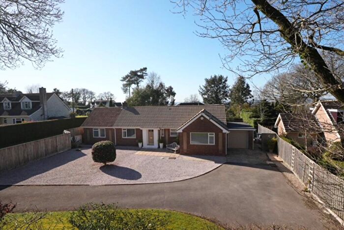 3 Bedroom Detached Bungalow For Sale In Green Lane, Raymond`s Hill, Nr Axminster, EX13
