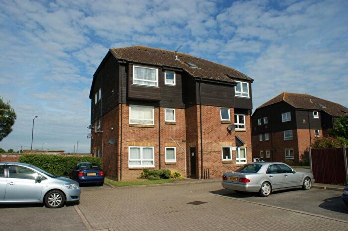 1 Bedroom Flat To Rent In Braemar Gardens, SL1