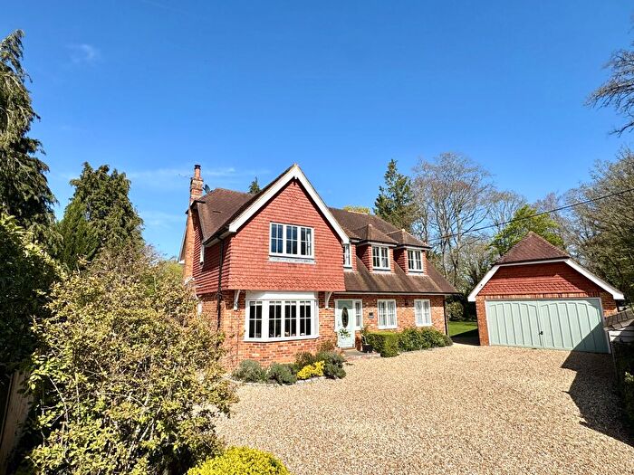 5 Bedroom Detached House For Sale In Church Lane, Heckfield, RG27