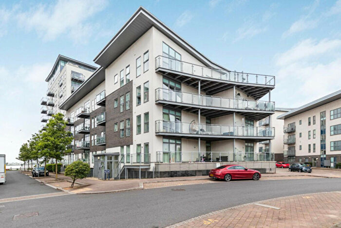 2 Bedroom Apartment To Rent In Darbyshire House, Greenhithe, DA9