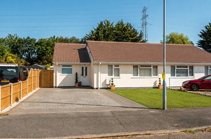 3 Bedroom Detached Bungalow For Sale In The Meadway, Christchurch, BH23