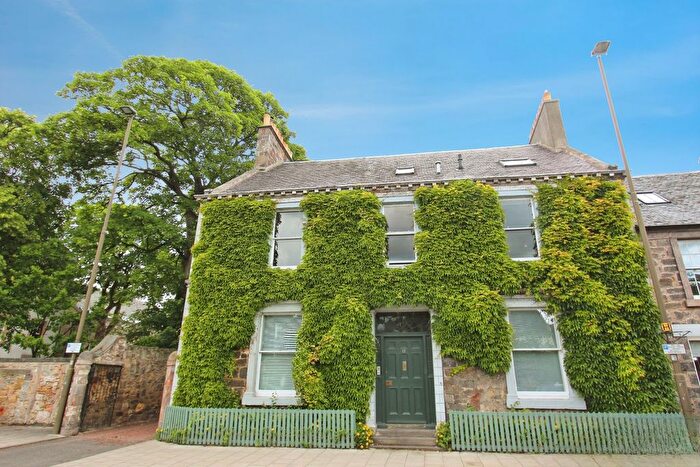3 Bedroom Flat To Rent In High Street, Musselburgh, EH21
