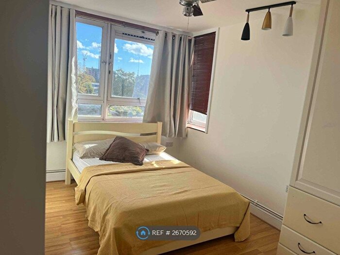 2 Bedroom Flat To Rent In Colechurch House, London, SE1