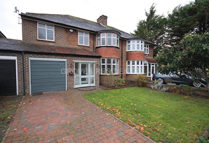 5 Bedroom Semi Detached House For Sale In Mayfair Avenue, Worcester Park, KT4