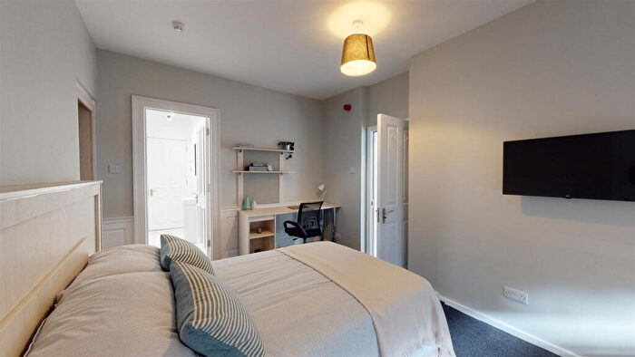 11 Bedroom House To Rent In Guinea Street, Bristol, BS1