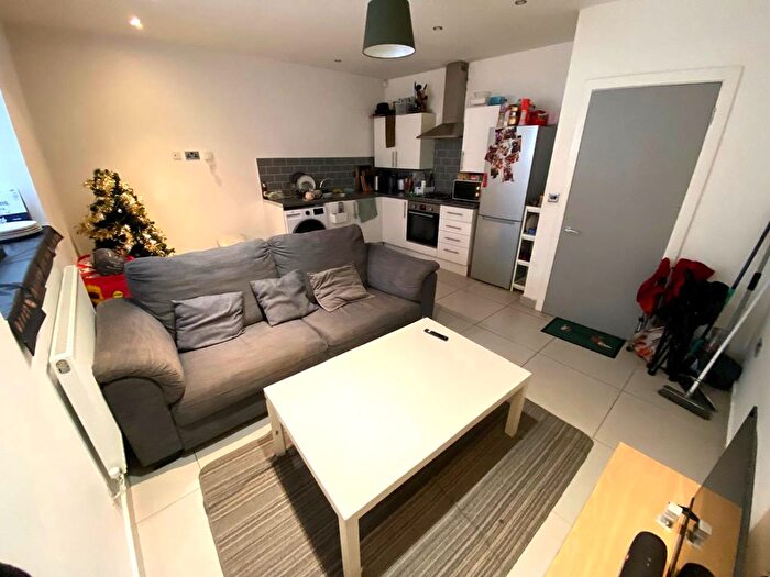 4 Bedroom Terraced House To Rent In Carlisle Street, Cardiff, CF24