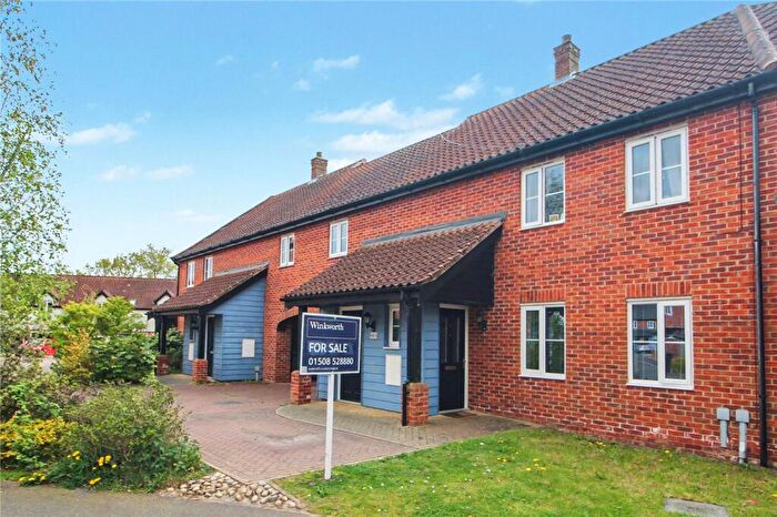 1 Bedroom Apartment For Sale In Taylors Square, Poringland, Norwich, Norfolk, NR14