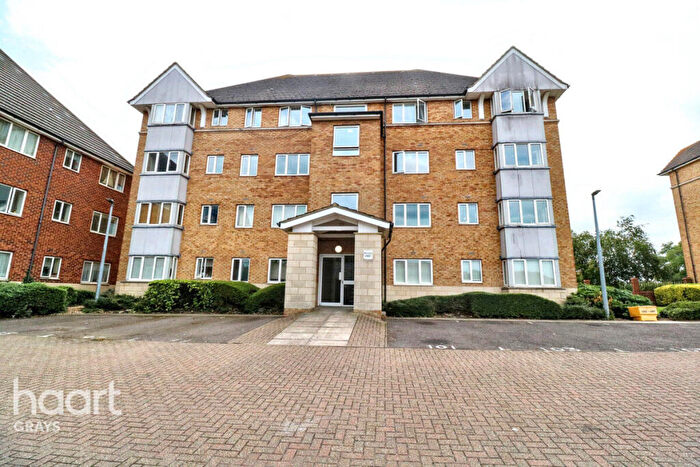 1 Bedroom Flat For Sale In St Leonards Close, Grays, RM17