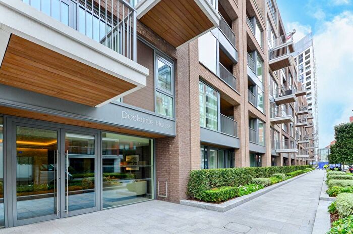 3 Bedroom Flat To Rent In Park Street, Chelsea Creek, London, SW6