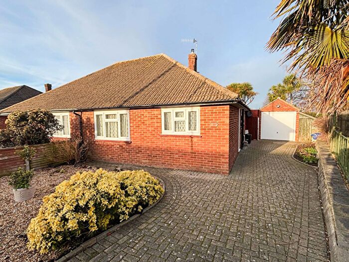 2 Bedroom Semi Detached Bungalow For Sale In Greenwood Avenue, Bognor Regis, PO22
