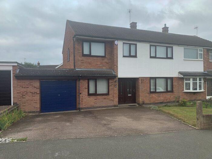 4 Bedroom Semi-Detached House To Rent In Halcroft Rise, Wigston LE18