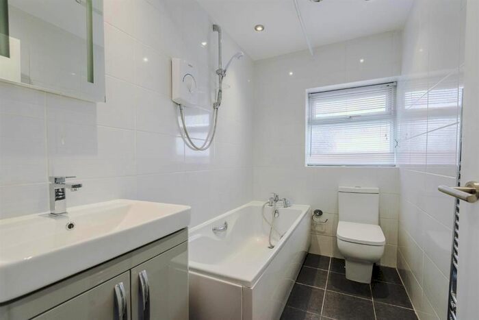 2 Bedroom Detached House To Rent In Hilton Lane, Worsley, Manchester, M28