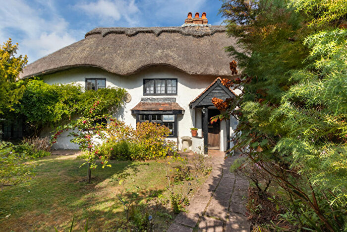 4 Bedroom Cottage For Sale In Old Manor Cottage, Barrack Lane, Aldwick, West Sussex, PO21