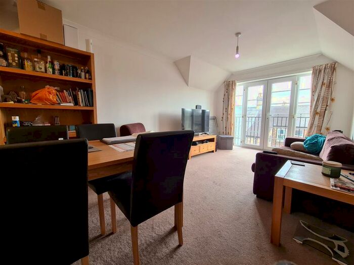 2 Bedroom Flat To Rent In Terrill Close, Huntingdon, PE29
