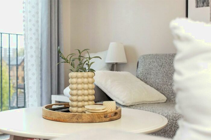 2 Bedroom Apartment To Rent In Harlinger Street, Woolwich, SE18