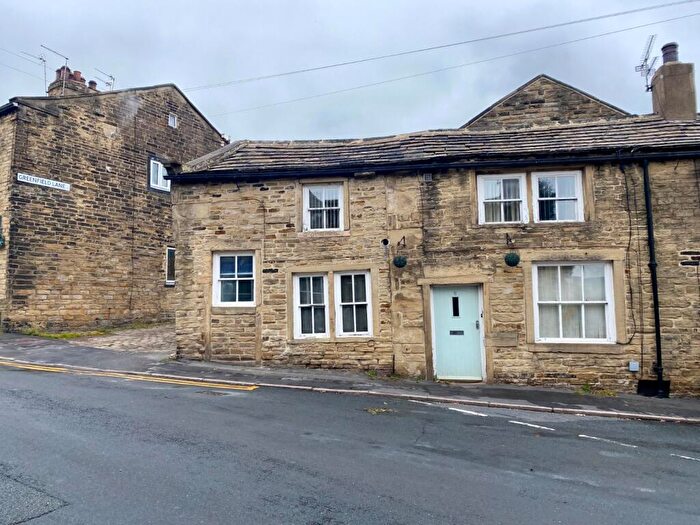 2 Bedroom Terraced House For Sale In Westfield Lane, Idle, Bradford, BD10
