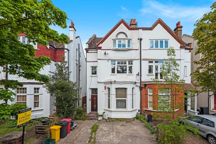 1 Bedroom Flat To Rent In Queen Anne Avenue, Bromley BR2