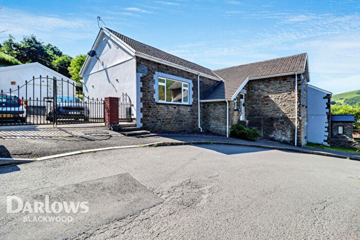 3 Bedroom Semi-Detached Bungalow For Sale In Mill Road, Bargoed, CF81