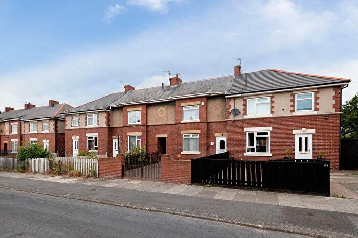 3 Bedroom Terraced House For Sale In Allanville, Camperdown, NE12