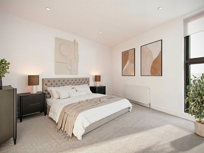 2 Bedroom Flat For Sale In George Street, Hull, HU1