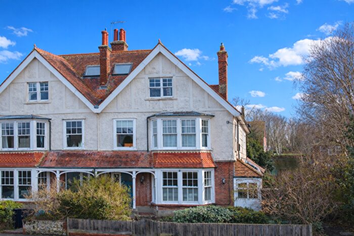 5 Bedroom Semi Detached House For Sale In Woodlea Road, Worthing, BN13