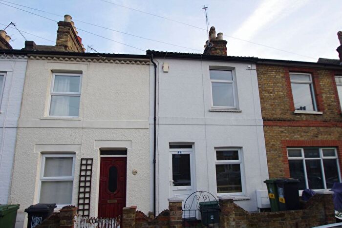 2 Bedroom Terraced House To Rent In Sutton Road, Watford, WD17