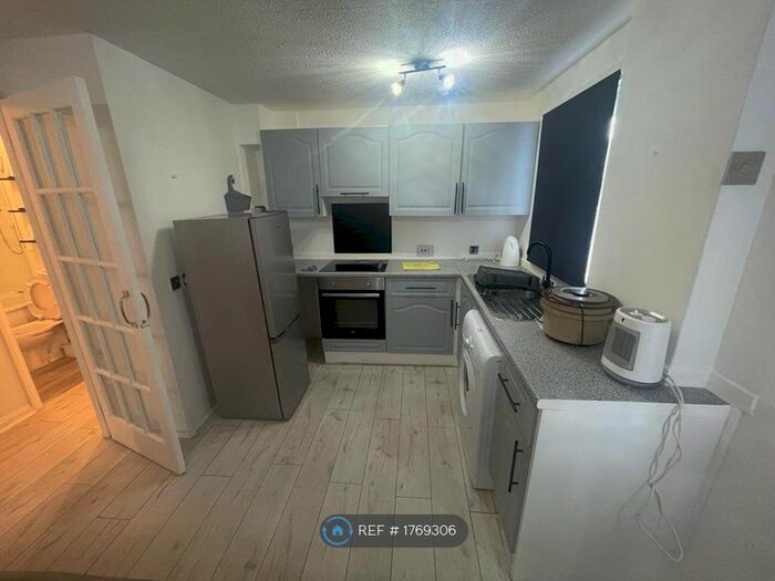 1 Bedroom Bungalow To Rent In Mclean Drive, Bellshill, ML4