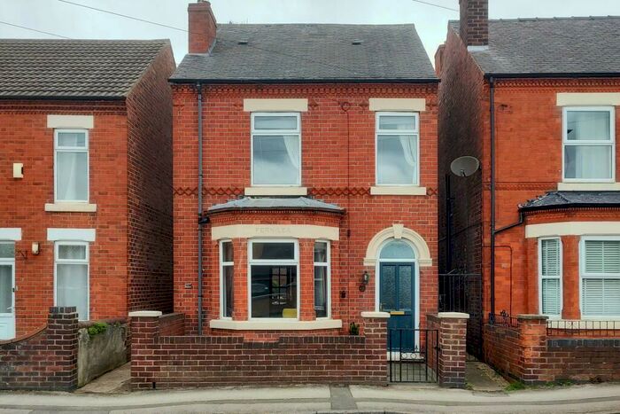 3 Bedroom Detached House To Rent In Dovecote Road, Eastwood, Nottingham, NG16