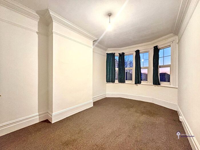 1 Bedroom Flat To Rent In Bridge Road, SO19