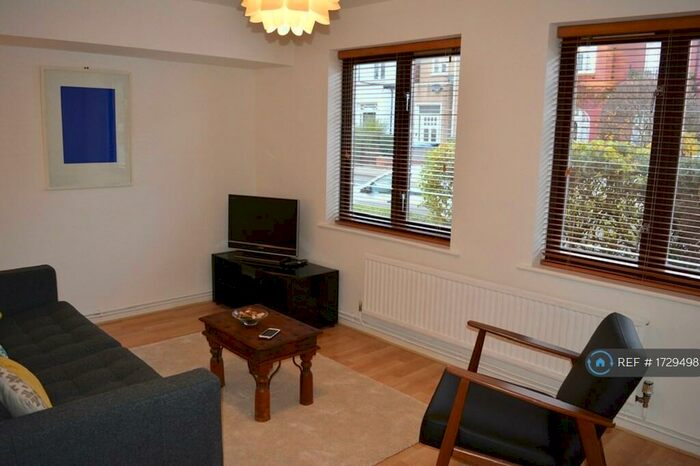 1 Bedroom Flat To Rent In Brondesbury Villas, London, NW6