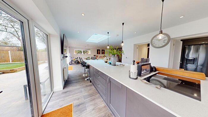 4 Bedroom Detached House For Sale In The Paddocks, Broadstairs, CT10