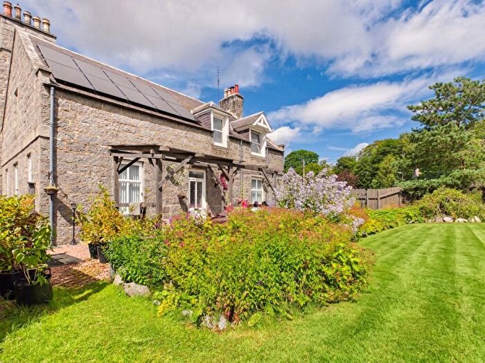 4 Bedroom Semi-Detached House For Sale In Whitehouse, Alford, AB33