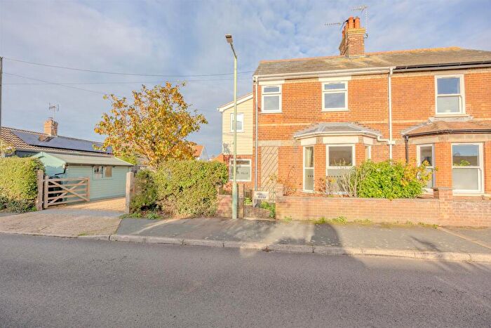 4 Bedroom Semi Detached House For Sale In Mount Pleasant, Reydon, Southwold, IP18