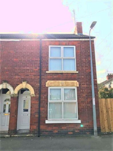 3 Bedroom End Of Terrace House To Rent In Rensburg Street, Hull, HU9