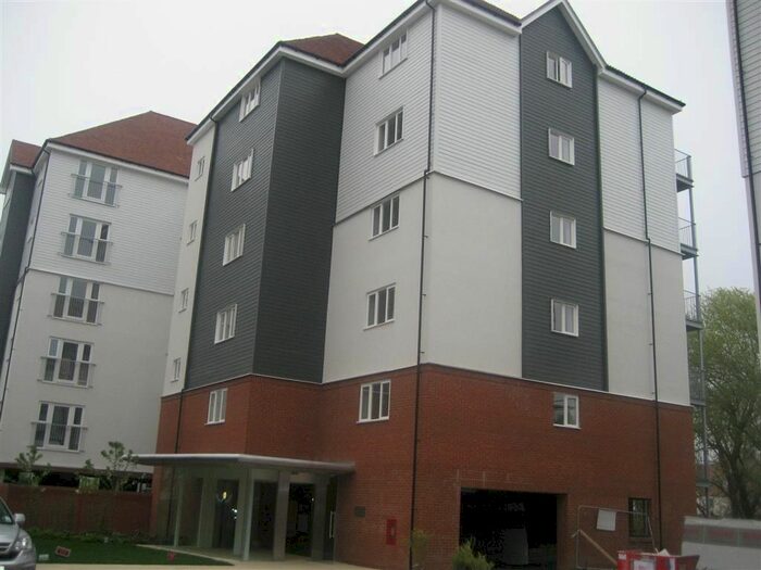 2 Bedroom Flat To Rent In Westwood Drive, Canterbury, CT2