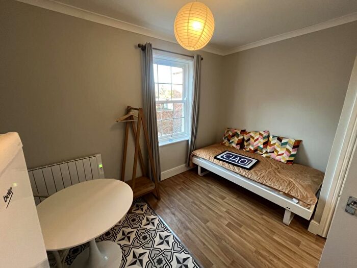 Studio To Rent In - South Street, Leominster, HR6