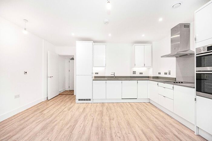 1 Bedroom Flat To Rent In India Way, London, NW7