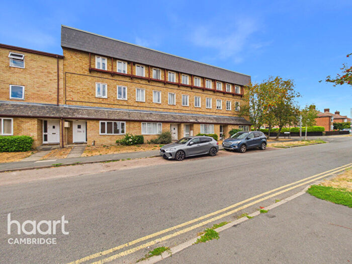 3 Bedroom Duplex For Sale In Whitehill Road, Cambridge, CB5