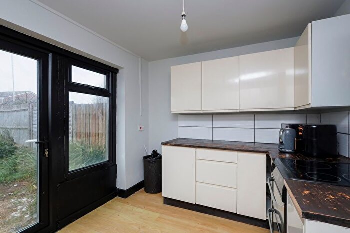3 Bedroom Terraced House For Sale In Croxden Way, Eastbourne, BN22