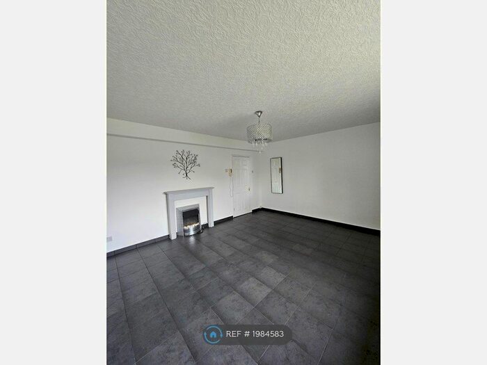 2 Bedroom Flat To Rent In Gregory Hood Road, Coventry, CV3