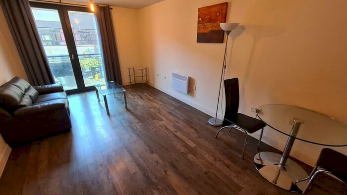 1 Bedroom Apartment To Rent In Southside, St. Johns Walk, B5