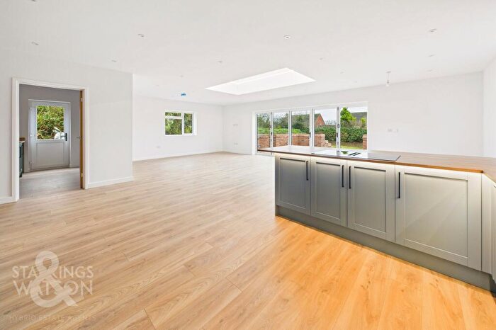 3 Bedroom Detached Bungalow For Sale In Low Farm Road, Reedham, Norwich, NR13