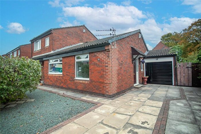 2 Bedroom Bungalow For Sale In Ribchester Drive, Bury, Greater Manchester, BL9