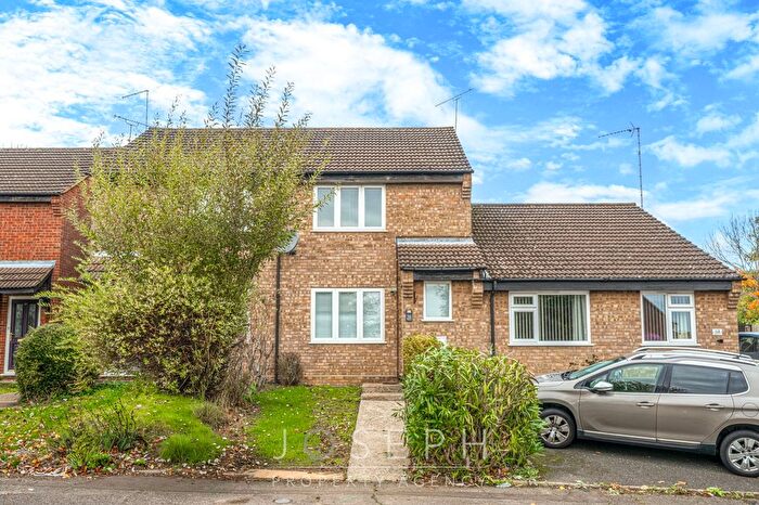 2 Bedroom Terraced House To Rent In Sycamore Close, Ipswich, IP8