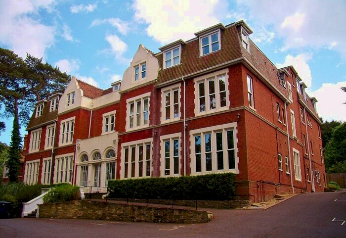 2 Bedroom Flat To Rent In Bournemouth, BH1