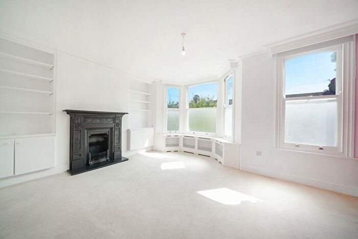 2 Bedroom Flat To Rent In Leighton Gardens, London, NW10