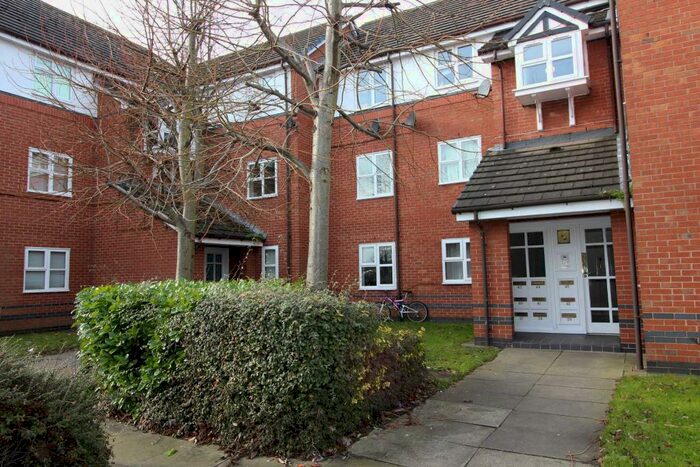 2 Bedroom Apartment To Rent In Kingsway Court, Burrough Gardens, Liverpool, L3