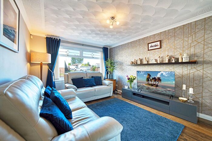 3 Bedroom Terraced House For Sale In St. Giles Way, Hamilton, ML3